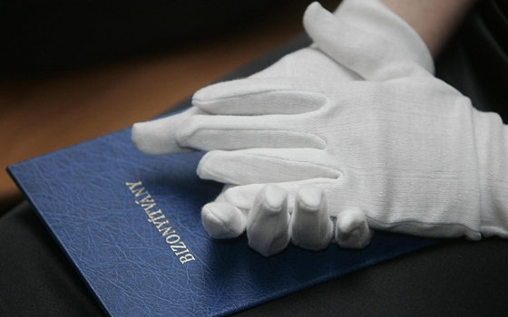 Kihúzza a pácból a volt hallgatókat a Diplomamentő Program