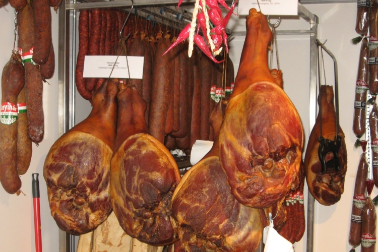 Korai halált okozhat a feldolgozott húsok gyakori fogyasztása