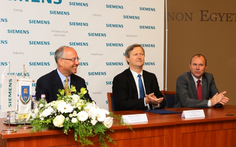 Veszprémben mutatta be fejlesztéseit a Siemens