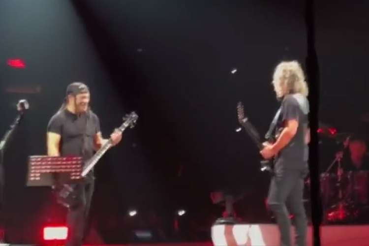 Az Irigy Hónaljmirigyet is feldolgozta a Metallica! - VIDEÓ