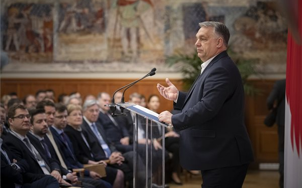 Orbán Viktor Balatonfüreden: ennek a háborúnak nem lehet győztese