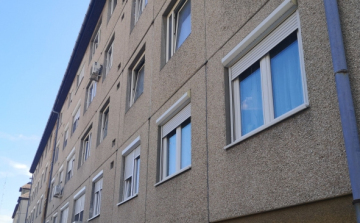 Ingatlan.com: negyvenszeres az árkülönbség a legdrágább és a legolcsóbb panellakás között