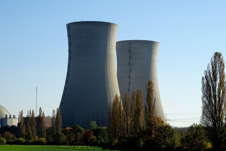 Új atomreaktorokat épít Franciaország